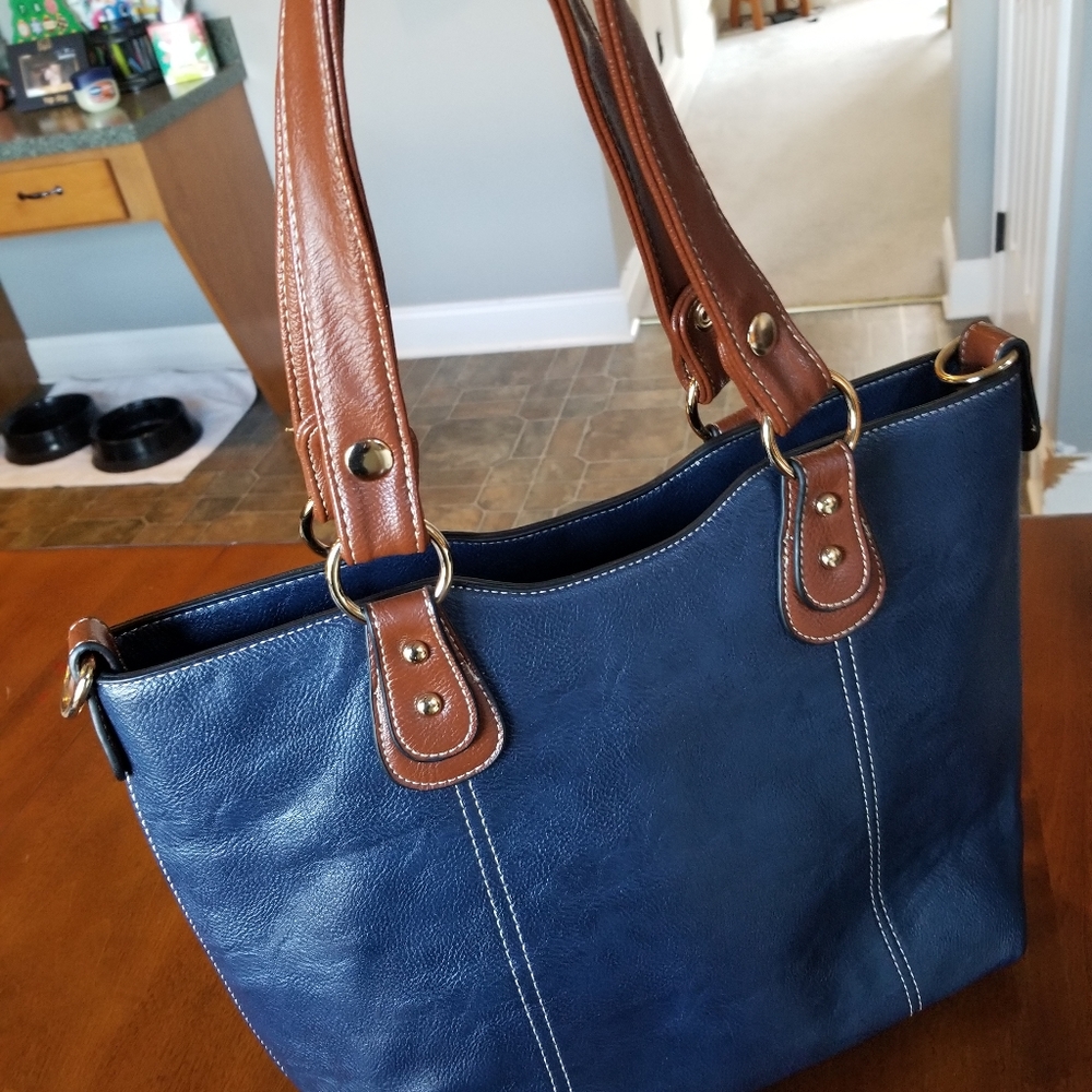 Handbag - Picture 3 of 3
